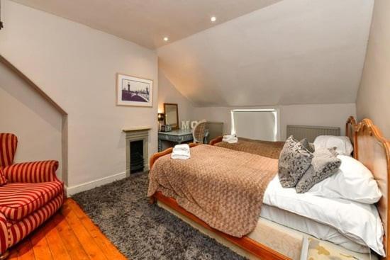 Quirky 4 Bedroom Apartment With Terrace Cardiff Exteriér fotografie